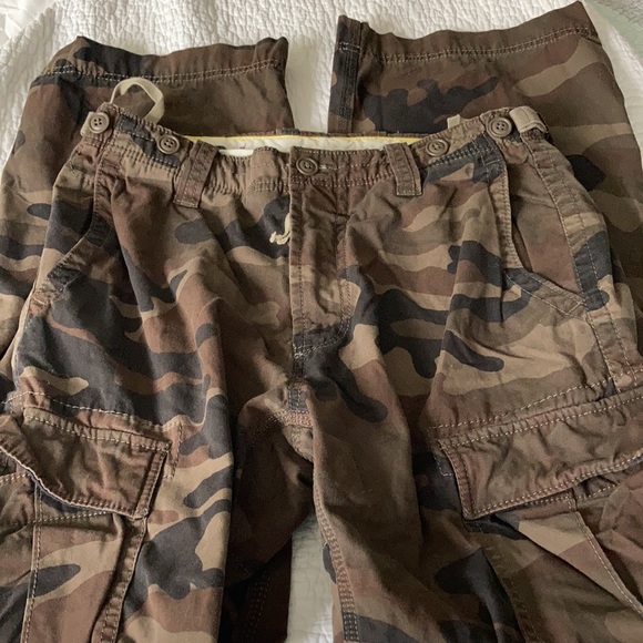 Gap Camo Pants - Picture 7 of 7